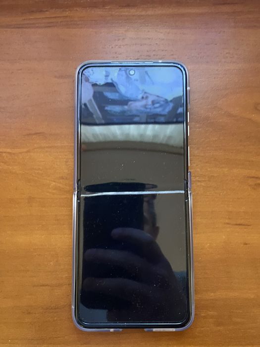 Motorola razr 40 тріснутий екран