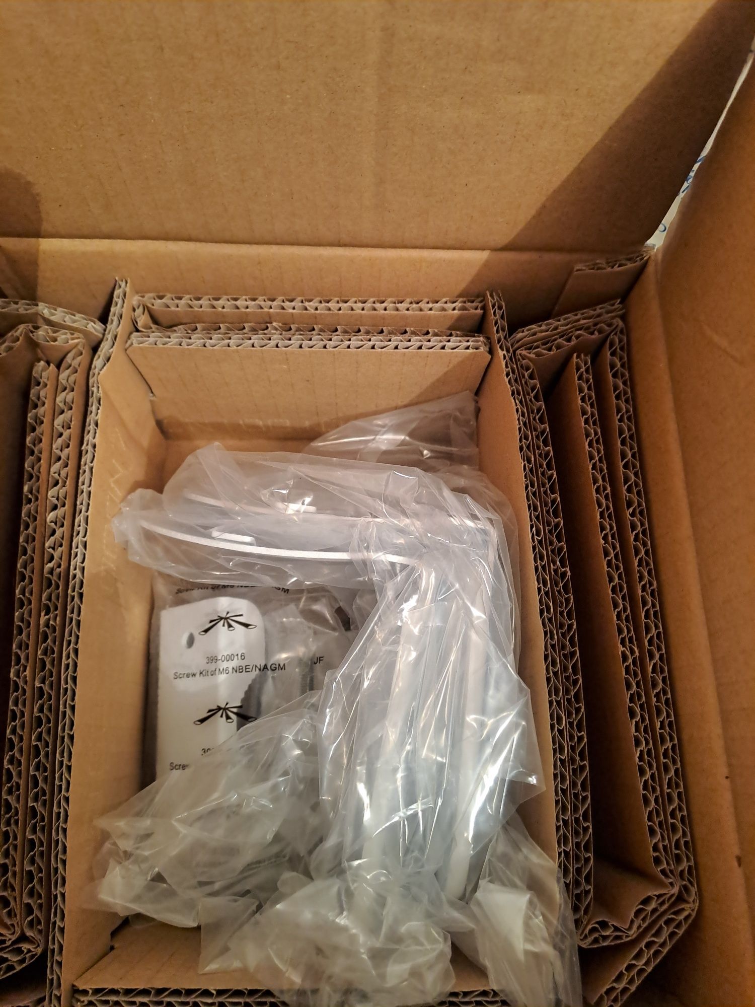 Punkt dostępowy Ubiquiti PowerBeam M5-300