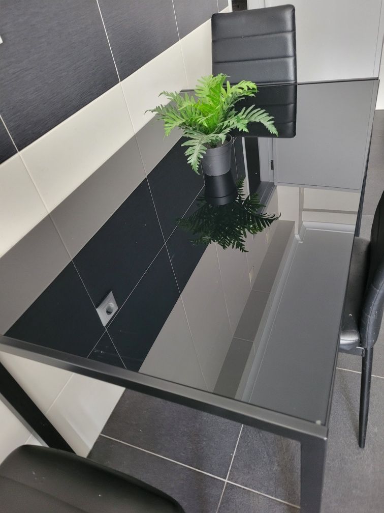 Mesa cozinha preta