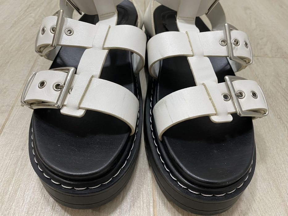 Босоніжки BERSHKA р.39