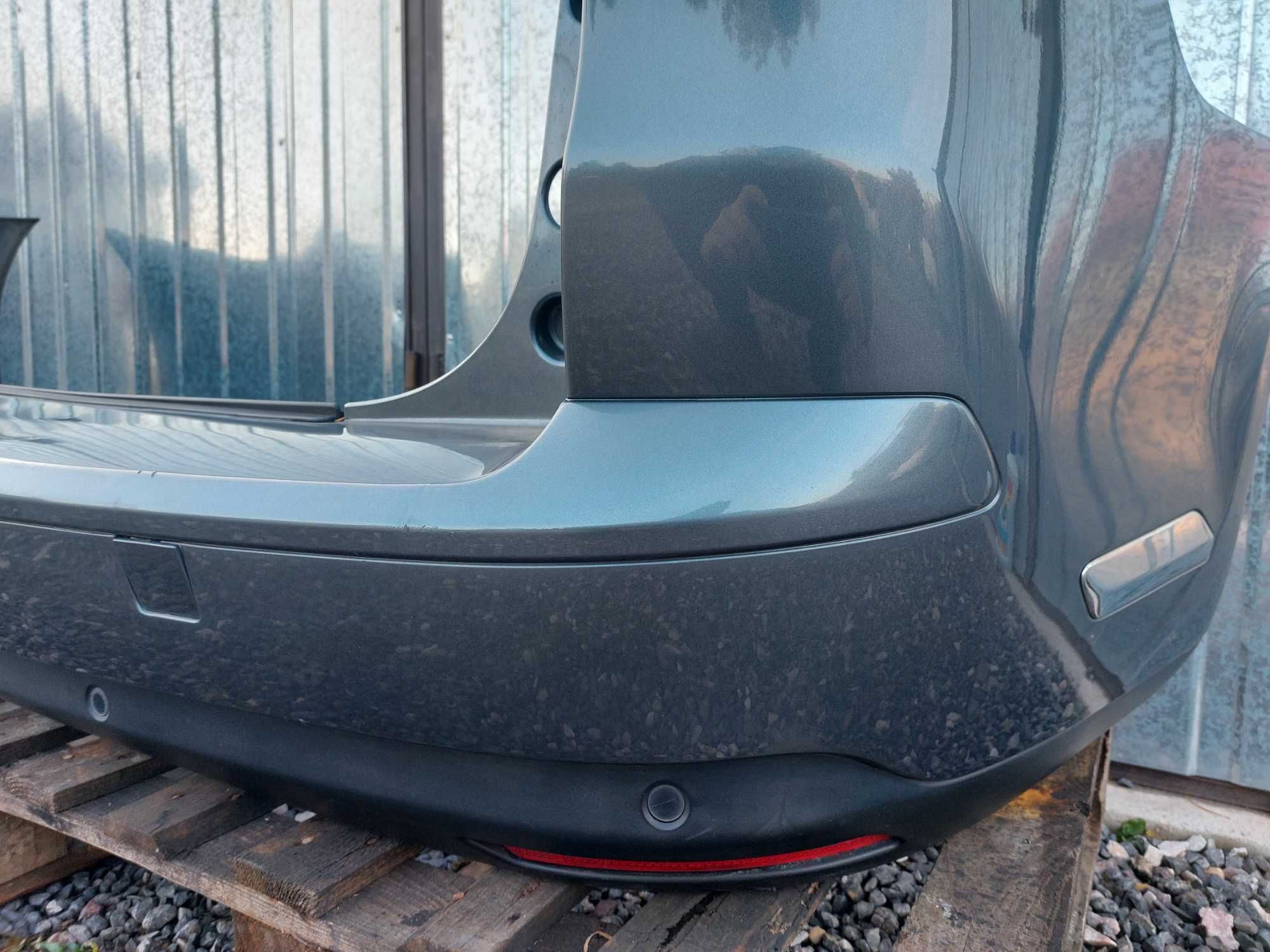 Citroen C5 III X7 Kombi zderzak tył tylny KTHB PDC ładny