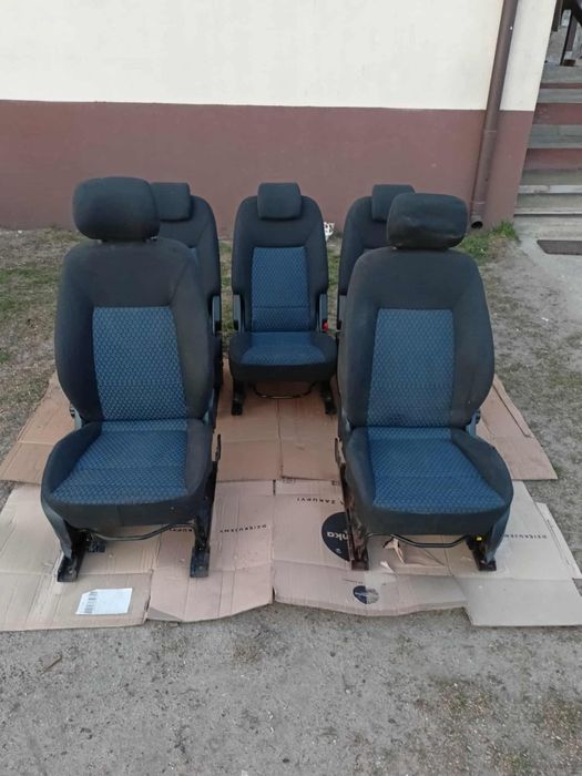 Fotele welurowe Ford s max