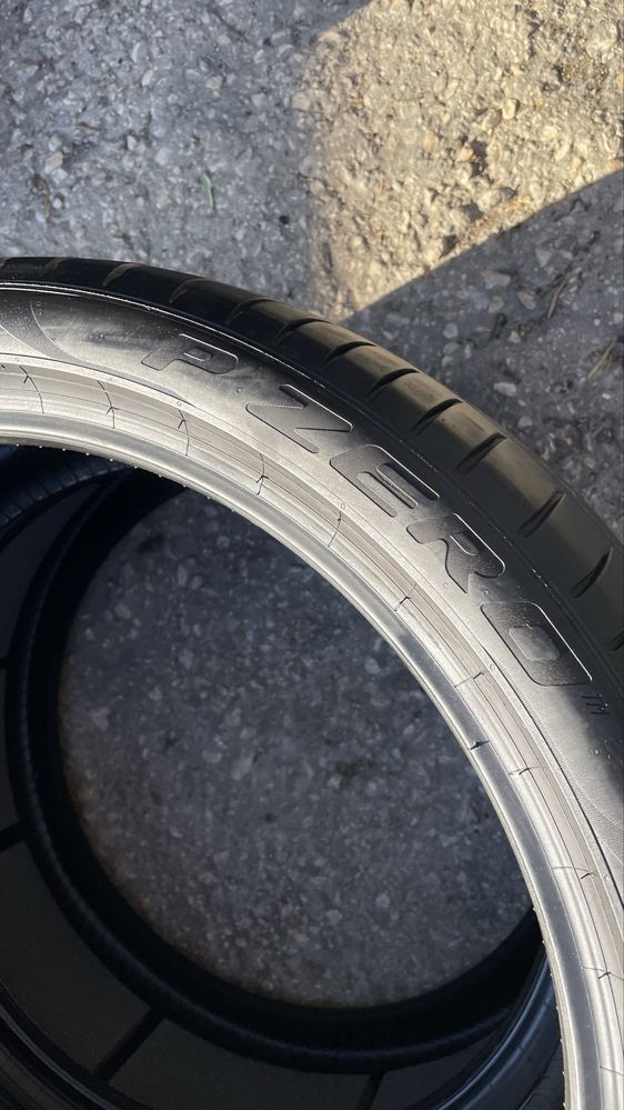 Pneus 275/35r22 Pirelli P Zero com 80% piso
