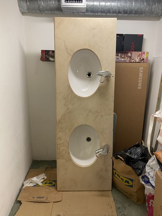 Wc Bancada liós com dois lavatórios