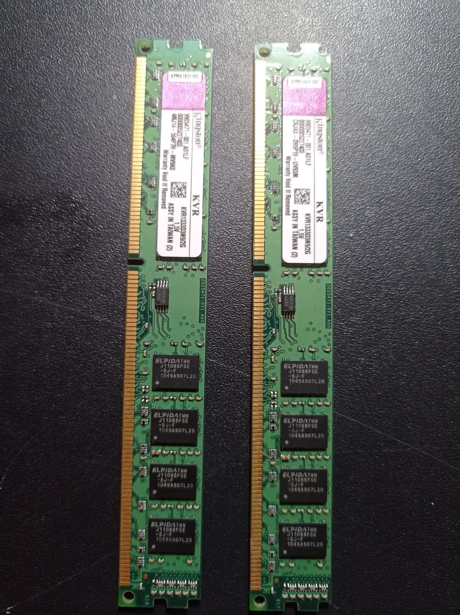 2 Kości RAM 2 gigabajty
