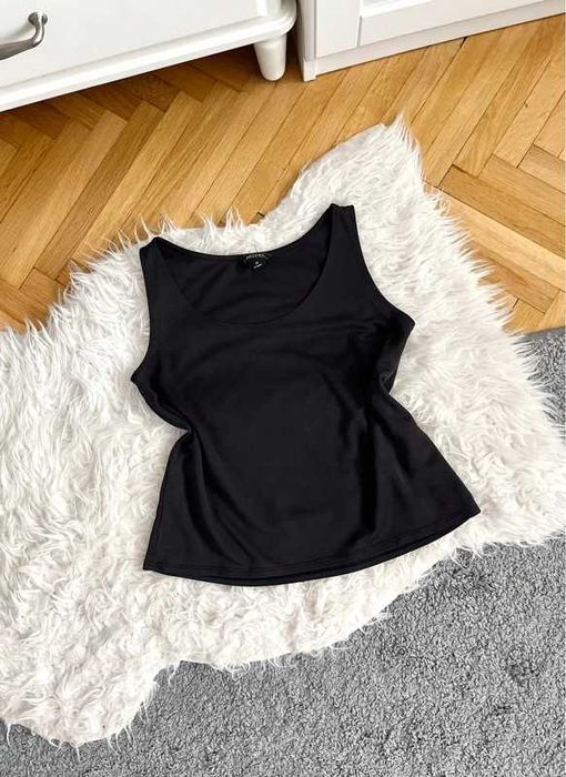 MONKI czarny pudełkowy top XS 34 modal basic
