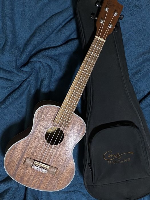 Ukulele tenorowe Hricane UK-26 + oryginalny pokrowiec