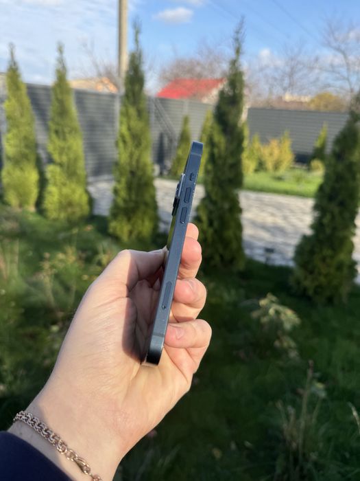 Iphone 13 стан майже нового, OLX доставка