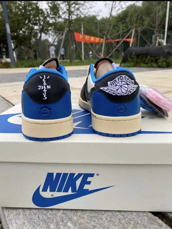 Jordan 1 Retro Low OG SP Fragment x Travis ScottR. 40