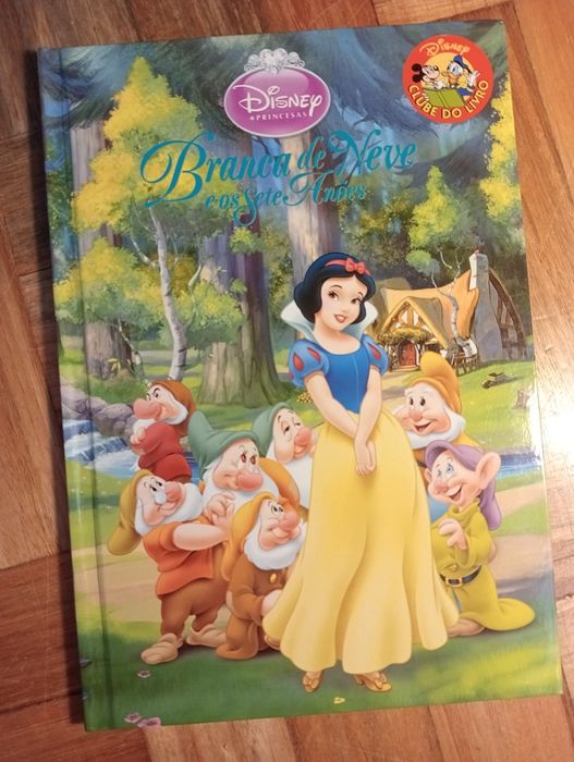 Livros "Clube do livro Disney*