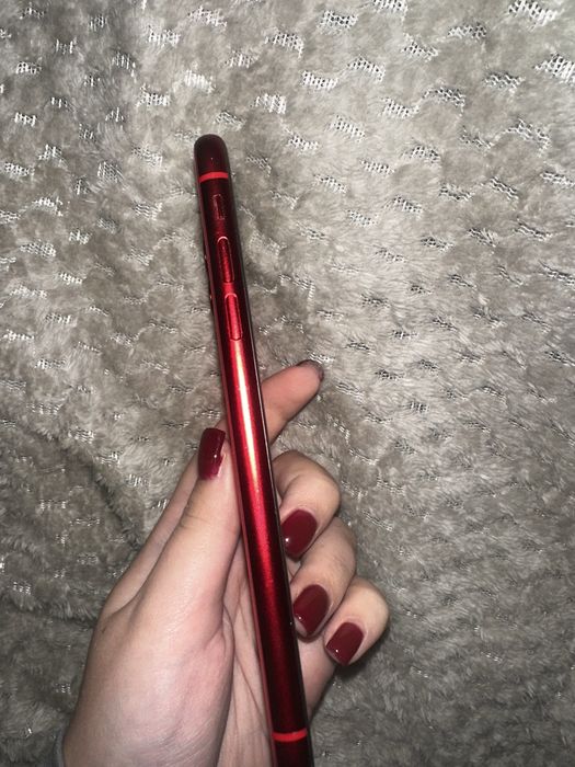 Iphone 11 red, айфон 11 червоний