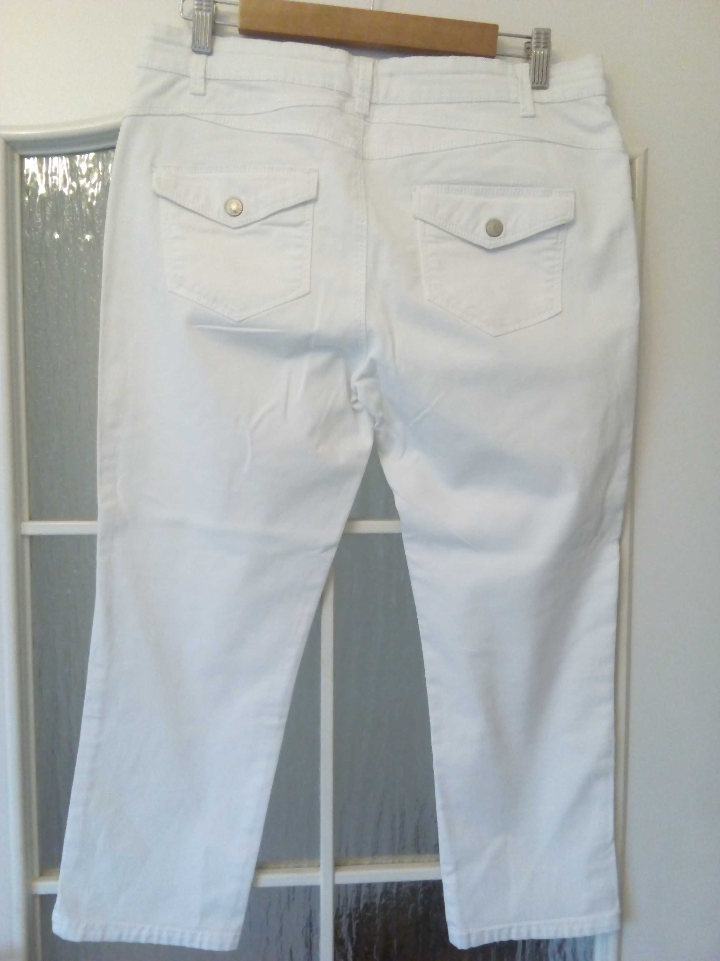 Białe dżinsy capri,L/XL