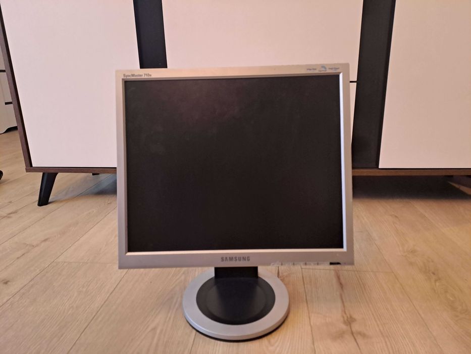 Monitor Samsung SyncMaster 710n