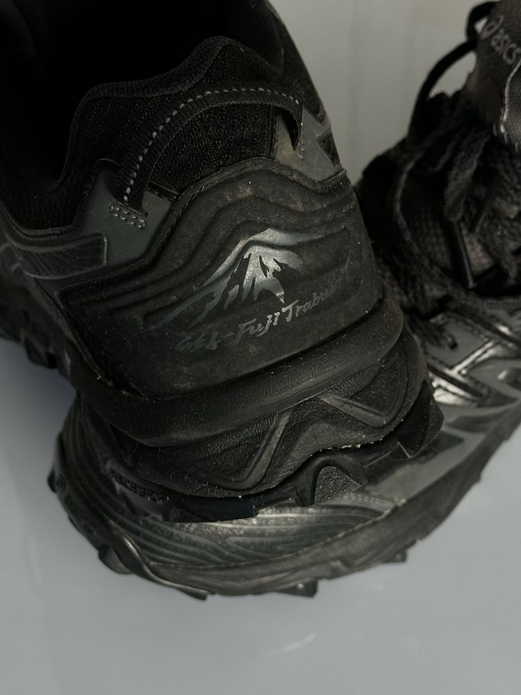 Кросівки Asics Fuji Trabuco 7 GTX з Gore-tex