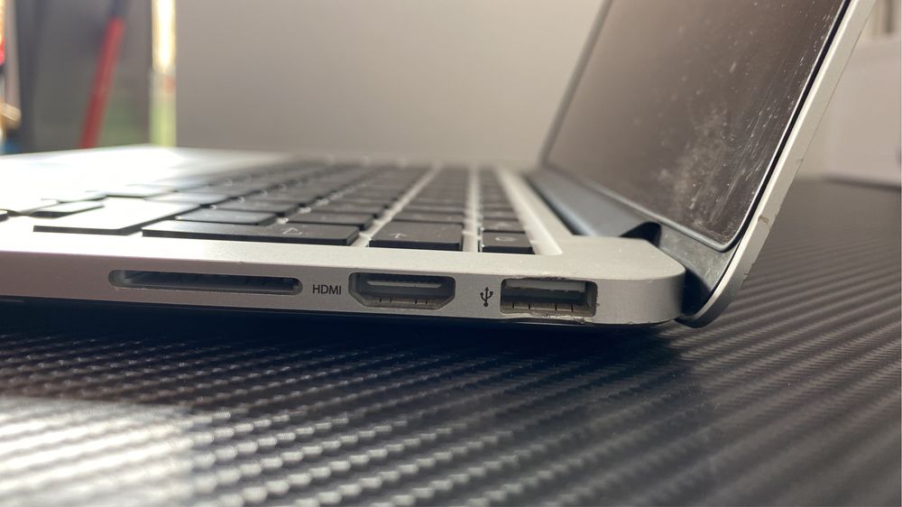 Macbook pro retina 13” A1502