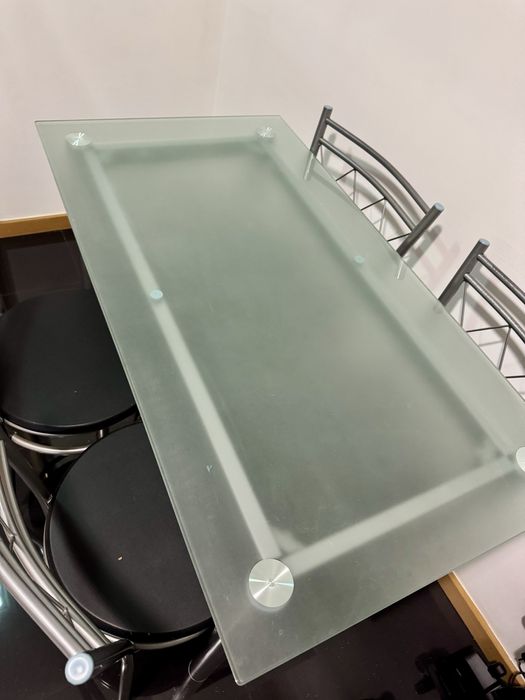 Conjunto mesa cozinha + 4 cadeiras