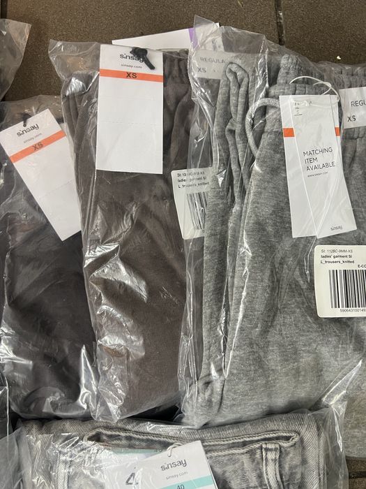 Strój kompielowy r M/L sinsay jednocześciowy nowy