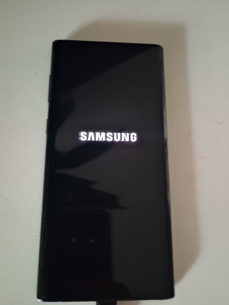 Galaxy note 10 uszkodzony
