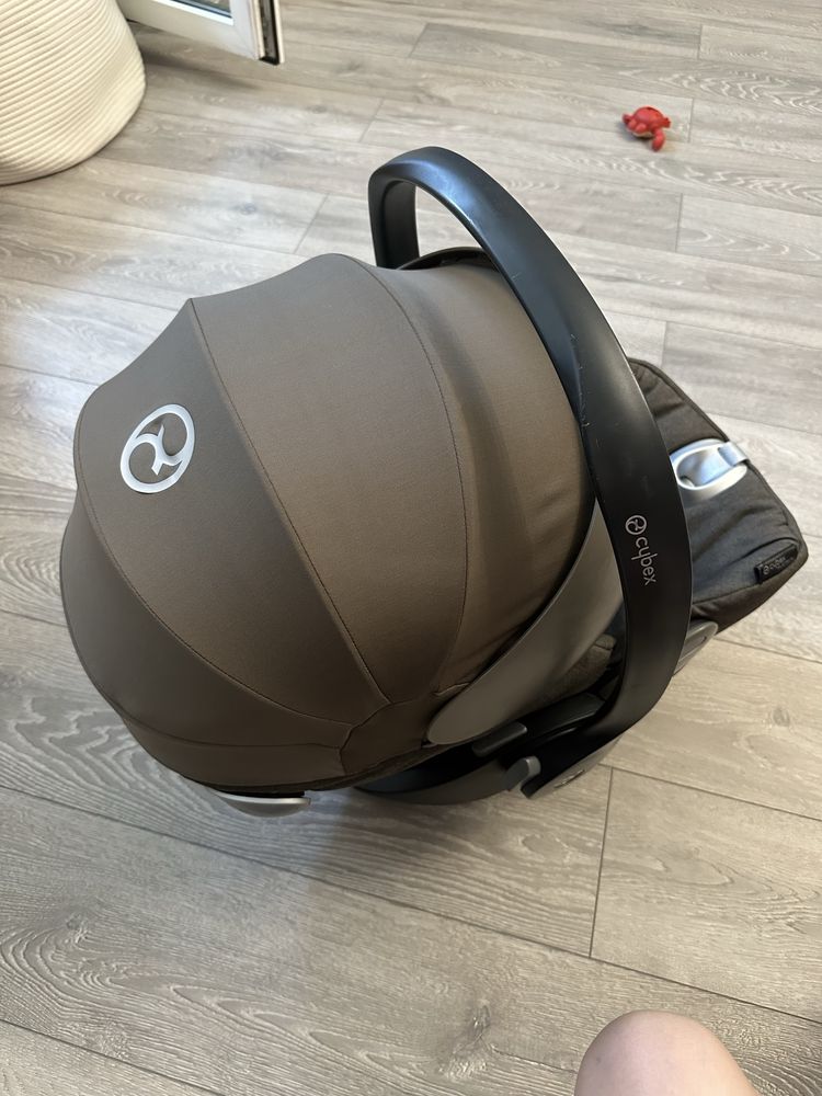 Автокрісло Cybex platinum Cloud Q