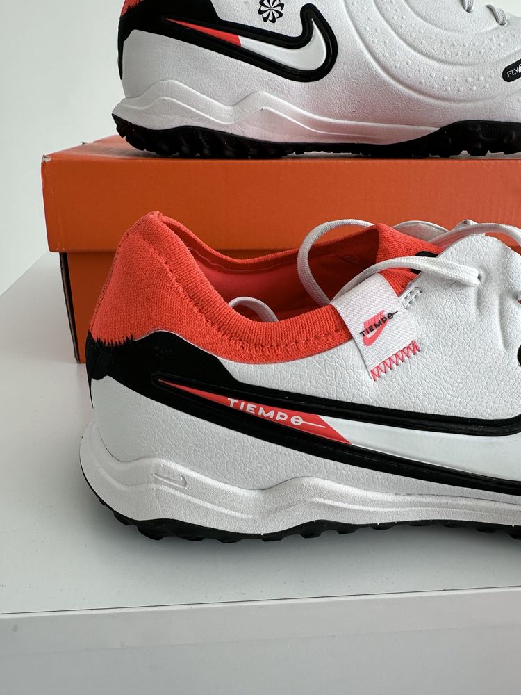 Сороконожки Nike Tempo Legend 10 Pro White Найк Legend X pro Темпо