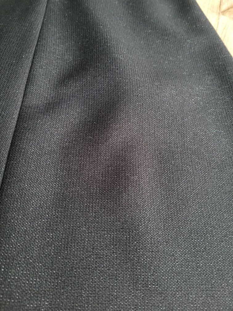 Sukienka mini mała czarna Mango z rozcięciem na plecach mini 36/S