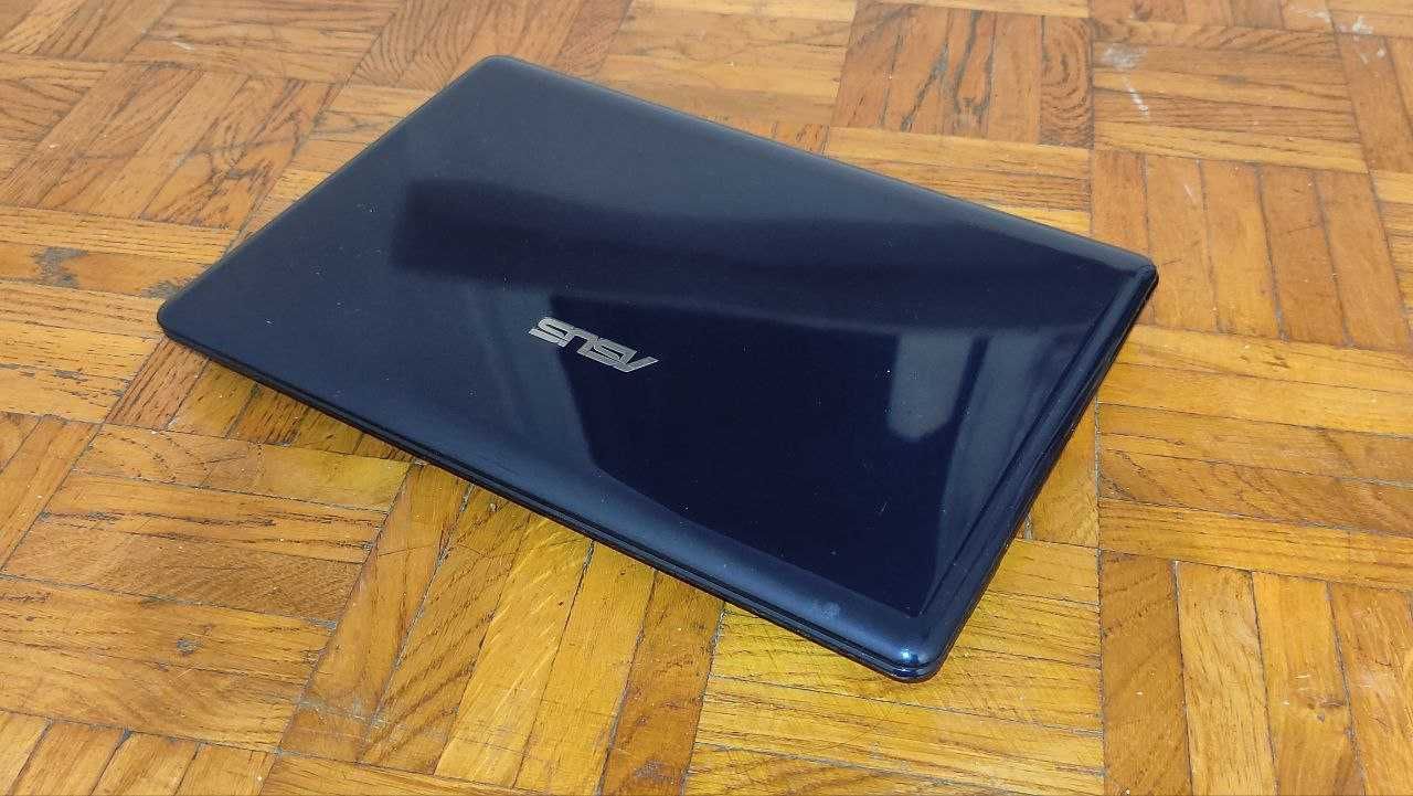 Asus Eee PC 1201HA netbook mini laptop