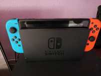 Nintendo switch desbloqueada + 2 volantes e 3 comandos com fio.