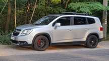 Продається сімейний автомобіль