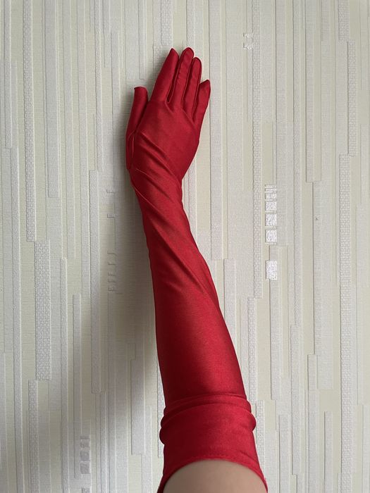 Сатинові чорні/білі/червоні довгі рукавички для фото/образу/сцени