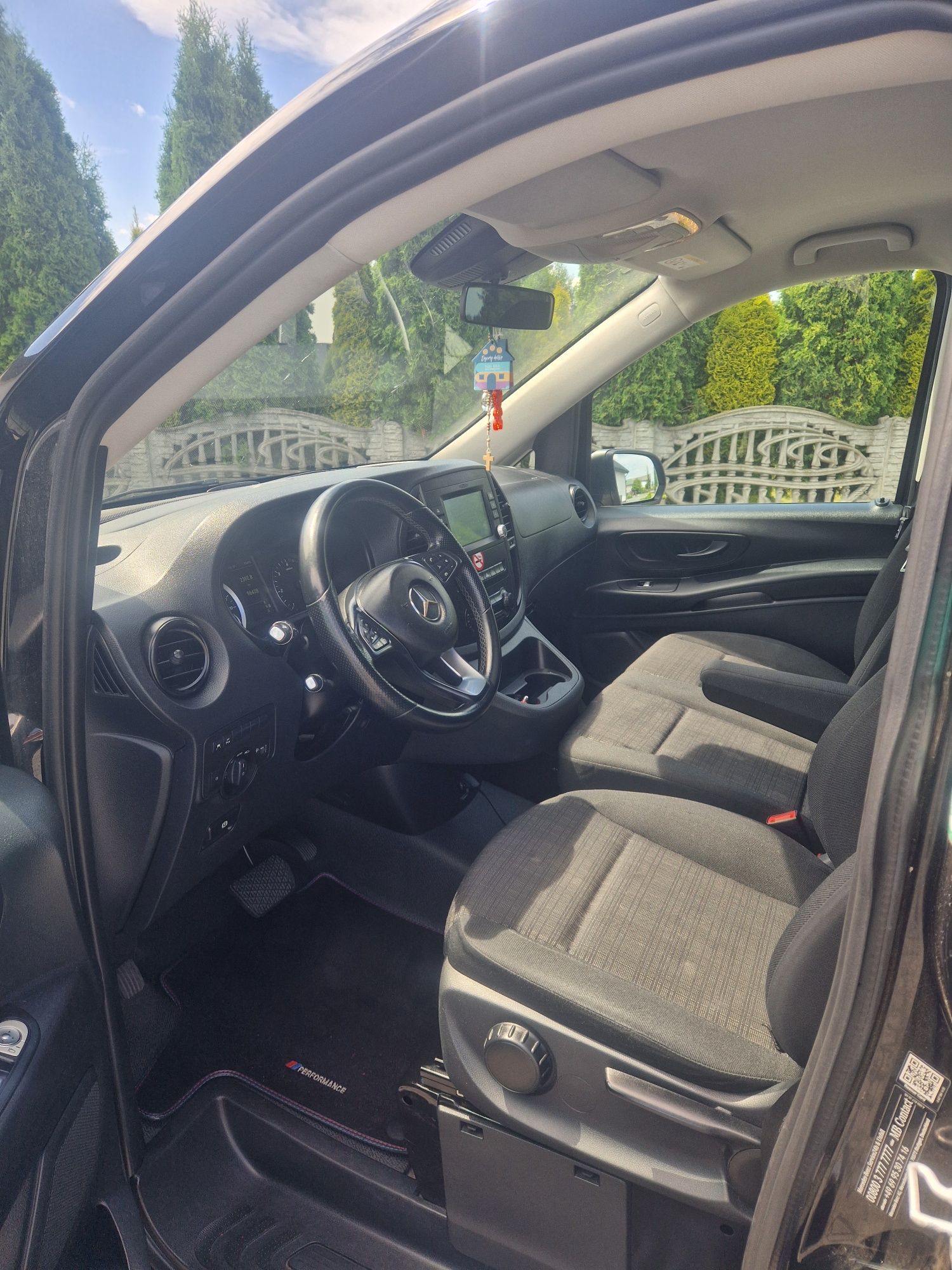Mercedes Vito 9-osobowe możliwy leasing