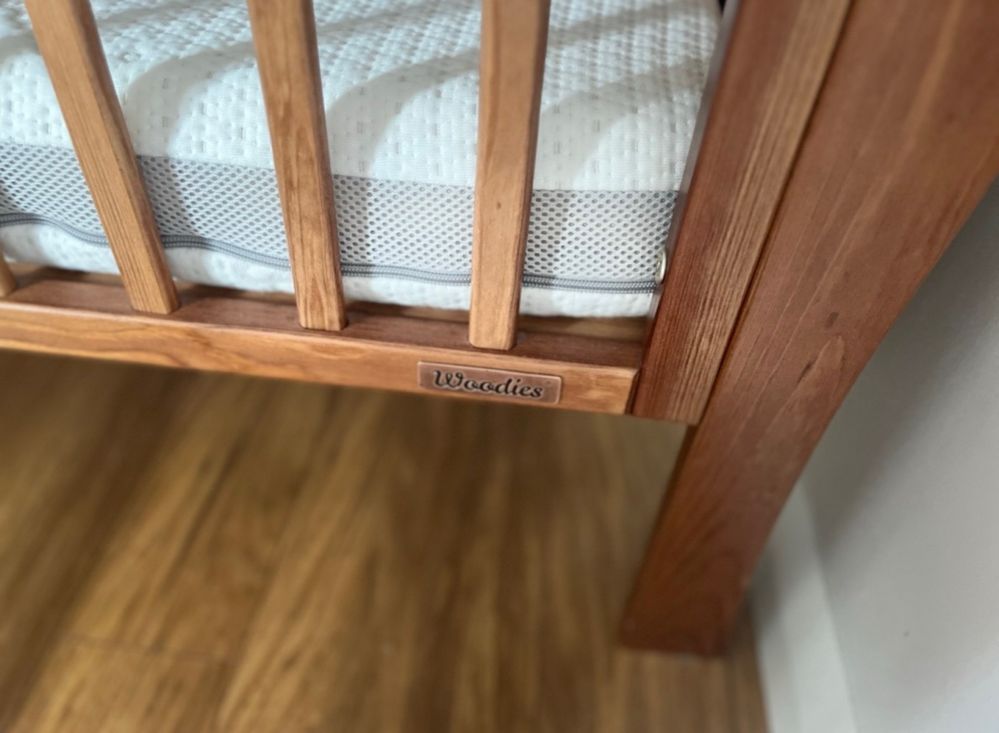 Łóżeczko dzieciece plus matetac Woodies