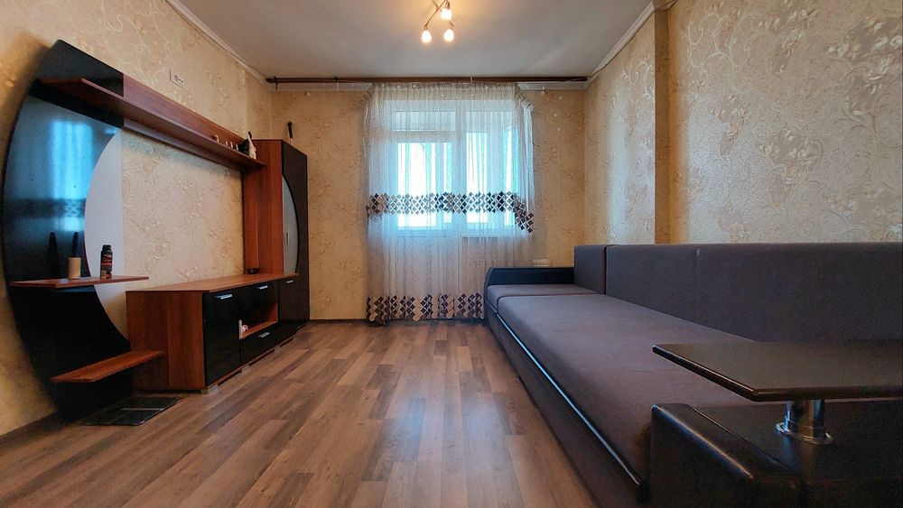 Продам 2 комн. квартиру в ЖМ Радужный со своим паркоместом!