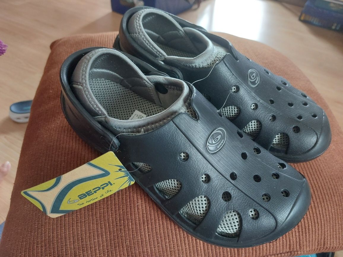 Crocs da Beppi novos