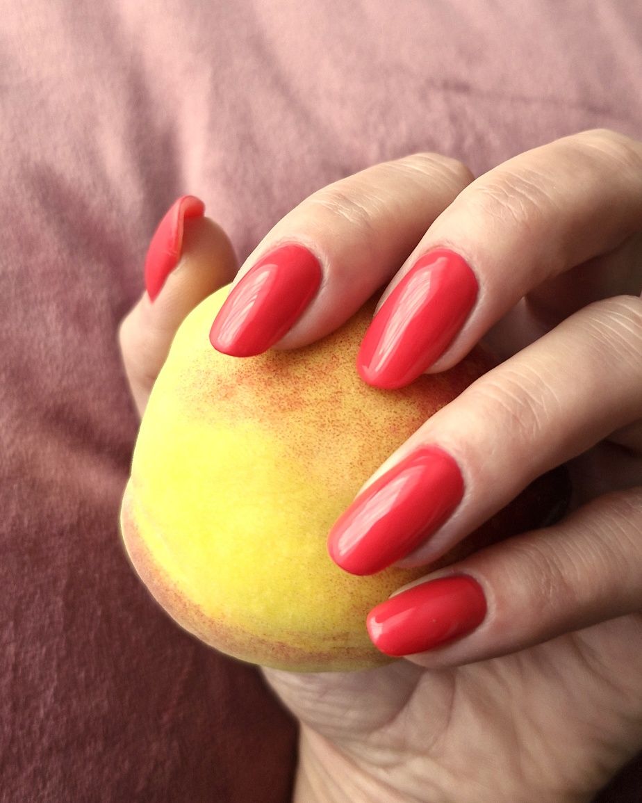 Manicure żelowy/ hybrydowy