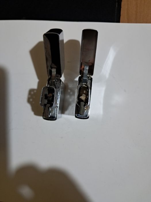 Stare zapalniczki na gaz