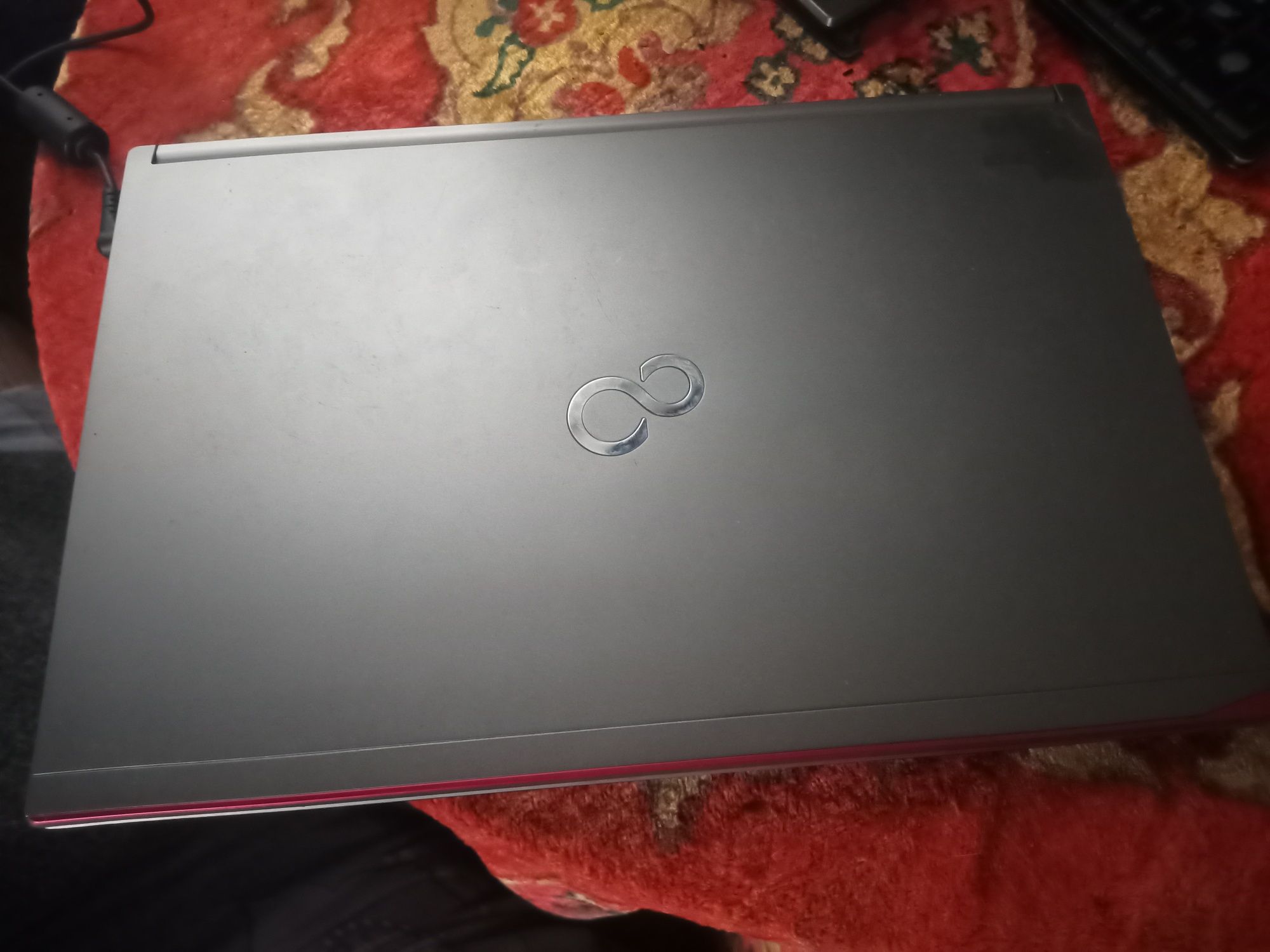 Продам ноутбук fujitsu e 754, 16 оперативки