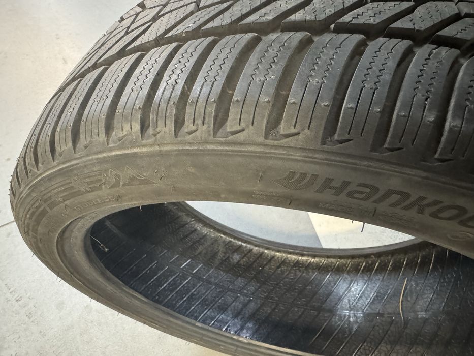 Opony zimowe Hankook winter 235/40/19