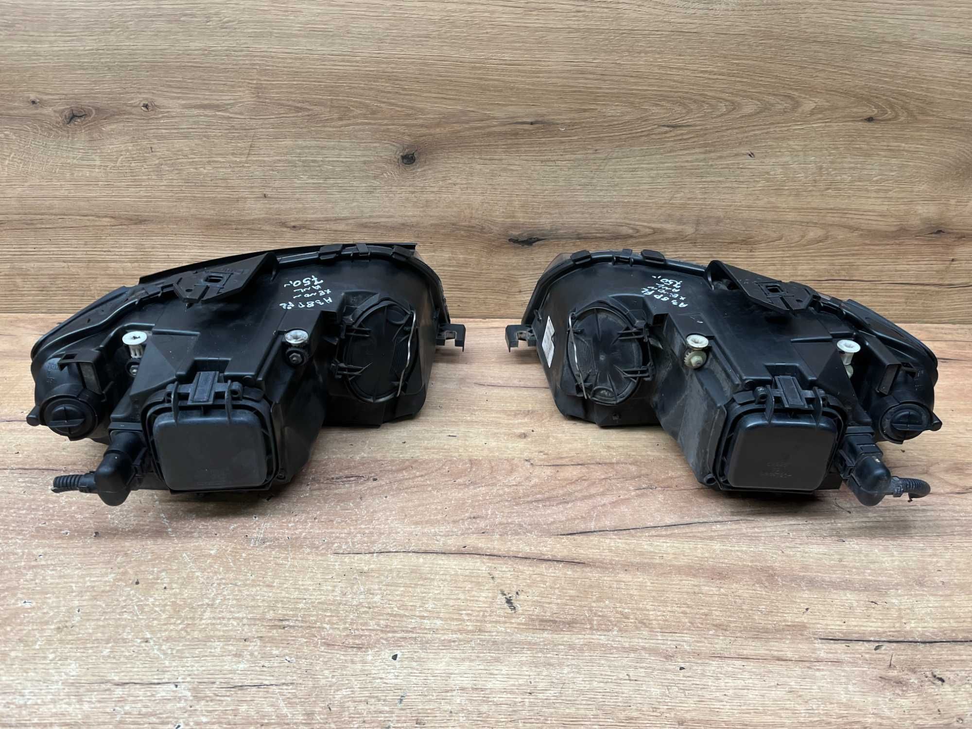 Lampa/reflektor przedni lewy prawy Audi A3 8P Xenon