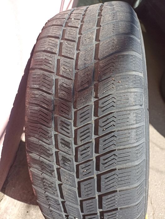 Комплект 215/65 R16