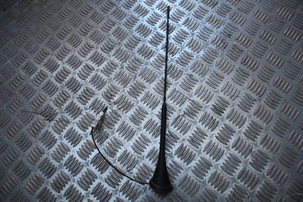 ANTENA VW GOLF V 6Q0035576A