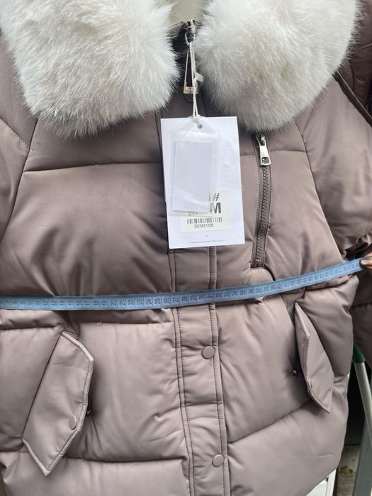 Зимова жіноча куртка