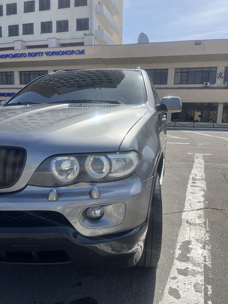 BMW X5 в хорошем состоянии