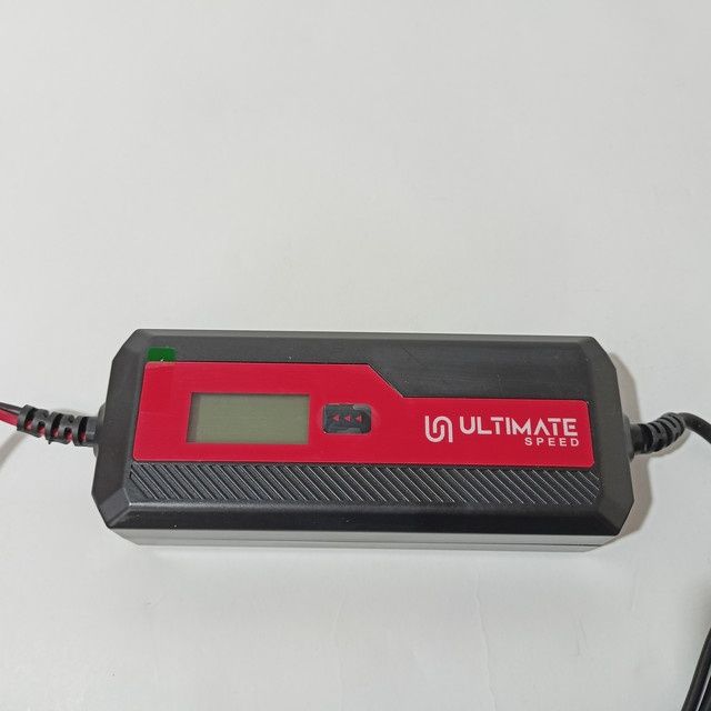 зарядний пристрій для акумуляторів Ultimate Speed ULGD 5.0 E4