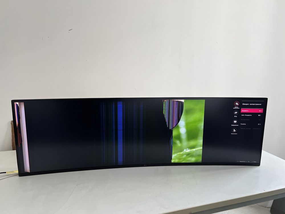 Монітор LG 49”