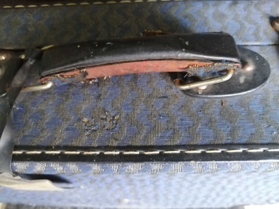 mala de viagem vintage , fechadura a funcionar