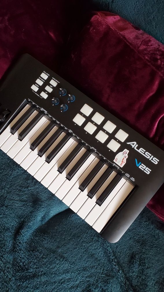 MIDI-клавіатура Alesis V25 MKII