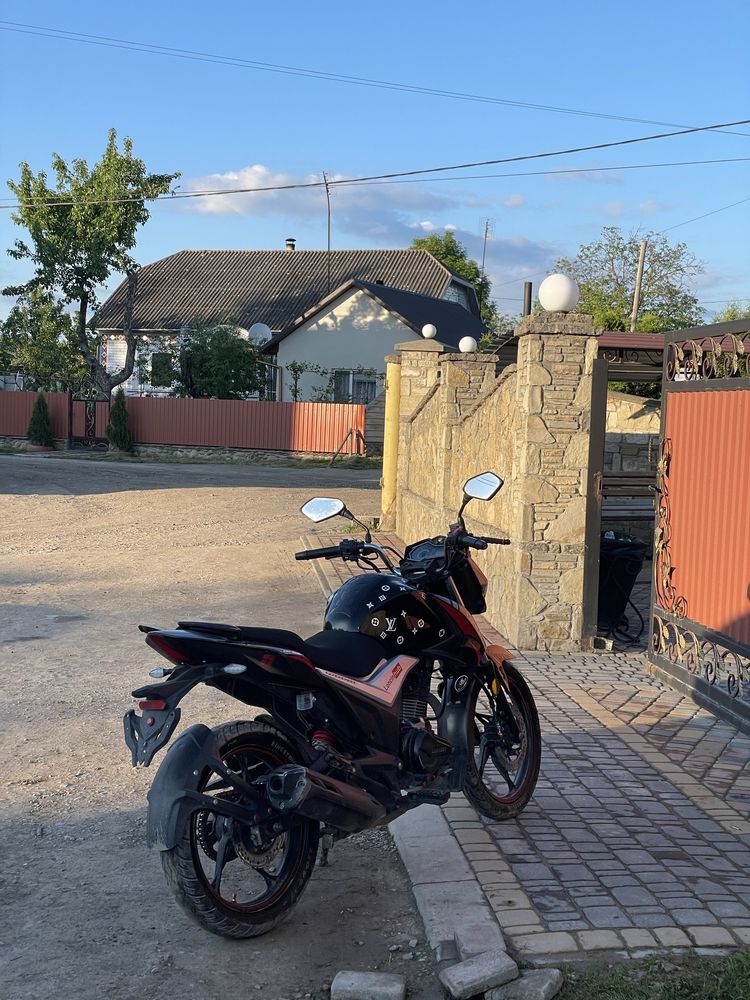 Продам Loncin cr1s