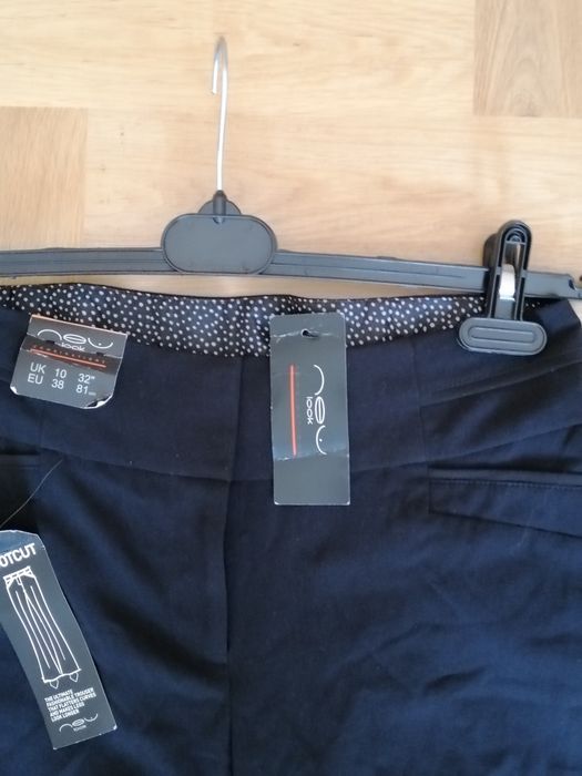 Spodnie z szerokimi nogawkami 38 M New Look