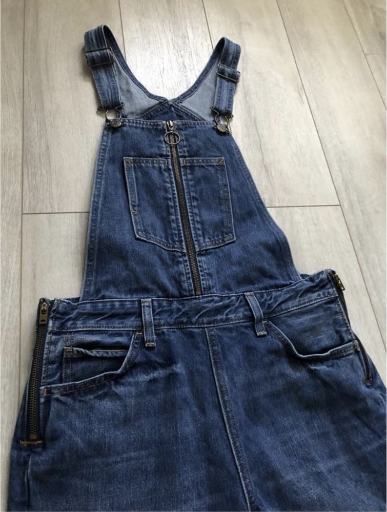 Джинсовый комбинезон Levi’s Guess Hilfiger