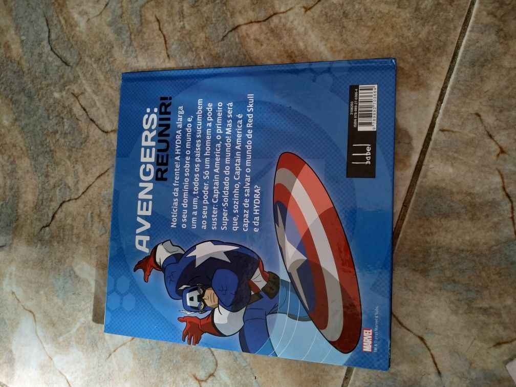 Livro capitão América Marvel